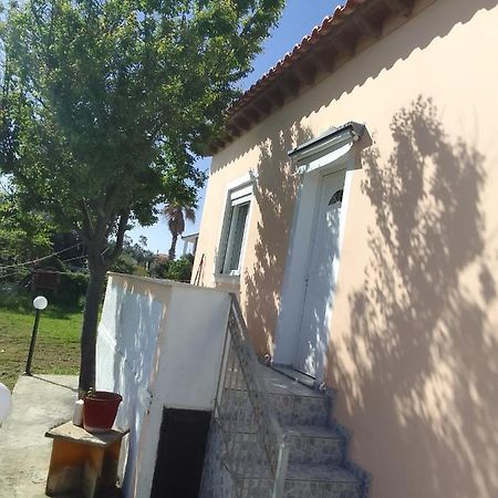 Studios Στουσ Πυργουσ Θερμησ Mytilene Ngoại thất bức ảnh
