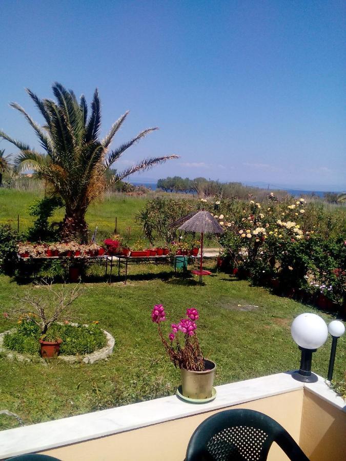 Studios Στουσ Πυργουσ Θερμησ Mytilene Ngoại thất bức ảnh