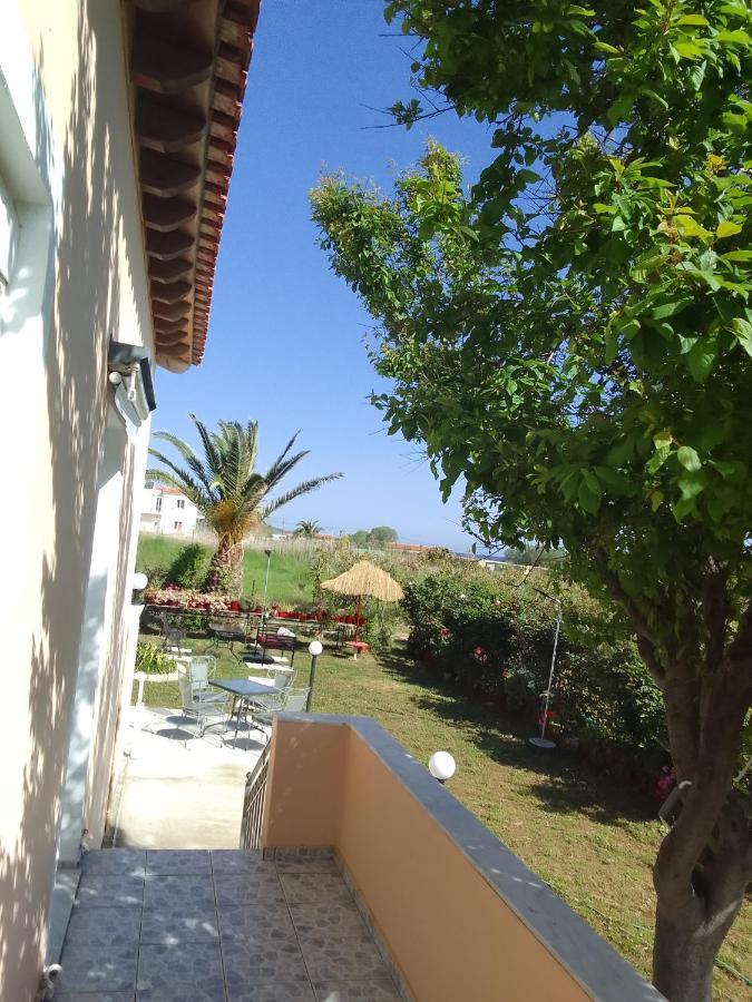 Studios Στουσ Πυργουσ Θερμησ Mytilene Ngoại thất bức ảnh